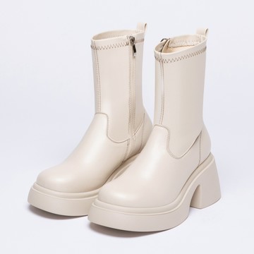 D+AF 冬日美學．輕量加厚底撞色車線瘦瘦靴