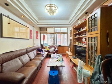 秀朗獨棟黃金三樓、土地大持分~住商 邵育緒 推薦｜新北市永和區民生路