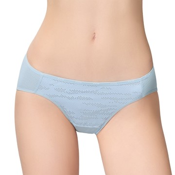 【思薇爾】城市動感系列M-XL涼感透氣低腰三角女內褲(天光藍)