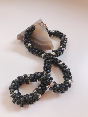 蛇紋感串珠短頸鍊