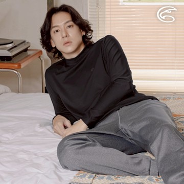 ADISI 男小高領遠紅外線彈性速乾保暖衣 AU2421013 岩黑 (M-2XL)｜磨毛 刷毛 快乾 白竹炭 消臭 抗菌 內著衣