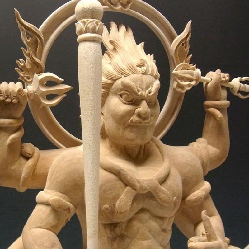 仏教工芸品　木彫仏像　最高級品　仏師手仕上げ品　大元帥明王立像 大元帥明王 立像 高さ60cm 楠製 木彫り 仏像 | LINEブランドカタログ
