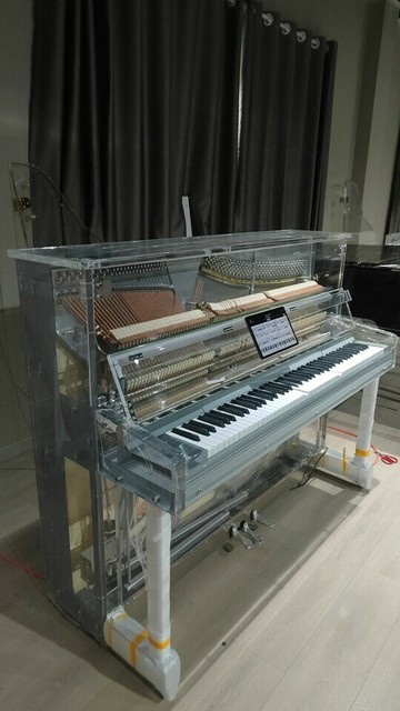 高檔水晶三角鋼琴演奏專用級別88鍵可加裝自動演奏系統送智能手機【益三和】可開發票