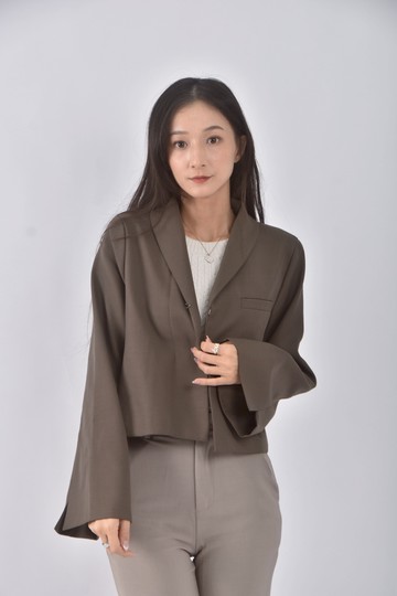 (M) ear official西裝修身短版棕色外套
