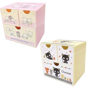 小禮堂 Sanrio 三麗鷗 桌上型三抽收納盒 (貓貓俱樂部) 喵喵家族 巧克貓