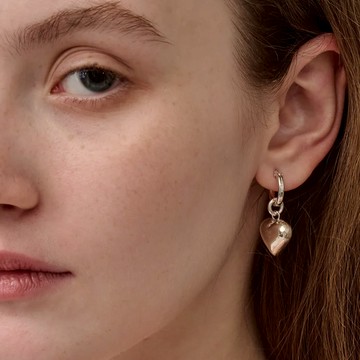 LESIS｜Floating Heart Earrings 銀色澎澎心耳環