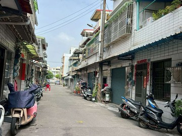 楠梓.元帥廟商圈透天厝有增建｜高雄市楠梓區廣昌街