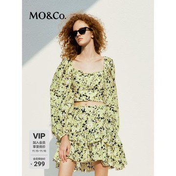 MOCO上衣春夏法式碎花桑蠶絲棉紗露背短款雕塑泡泡袖摩安珂