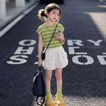 【中大女童/親子裝】小清新撞色條紋背心工裝短褲套裝