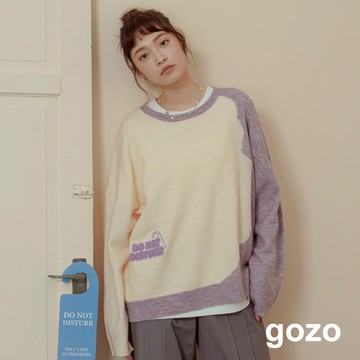 【gozo】抗起球不規則撞色拼接毛衣(灰色/紫色_F) | 女裝 圓領 保暖