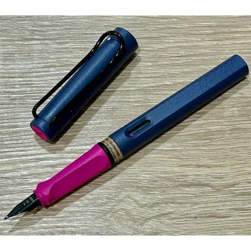 LAMY限量版20周年2024紀念鋼筆 懸岩粉紅 加贈筆套【APP滿額下單10%點數(單一帳號最高5000點)】1/31止