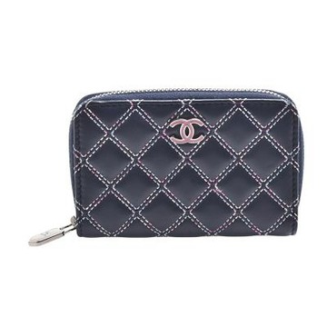 CHANEL 經典粉法瑯雙C LOGO彩色縫線羊皮拉鍊零錢包(深藍色)