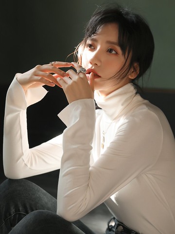 莫代爾打底衫堆堆高領女春秋冬修身黑白洋氣長袖t恤內搭新款