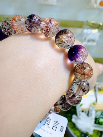 天然玻璃透濃色彩超七水晶8mm17.42g帶彼岸花三輪骨幹水晶黑超七