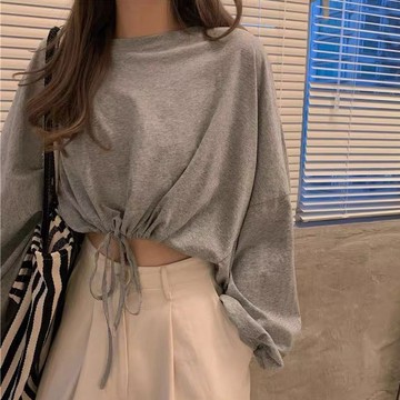 特價*黑現貨秒出售完不再♥️實拍【JinG】INS百搭休閒*抽繩澎澎袖短版長袖上衣♥️寬鬆顯瘦 露腰上衣 素色圓領