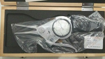 卡規 內卡規 工業用卡規 精密五金器具哈爾濱 哈量公制帶表內卡規 外卡規15-35X50 115-135