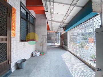 左營榮總｜山水活巷｜雙併透天｜自有車庫｜高雄市左營區榮總路