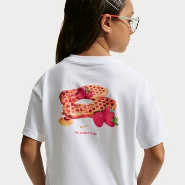 Nike Sportswear Older Kids' (Girls') T-Shirt