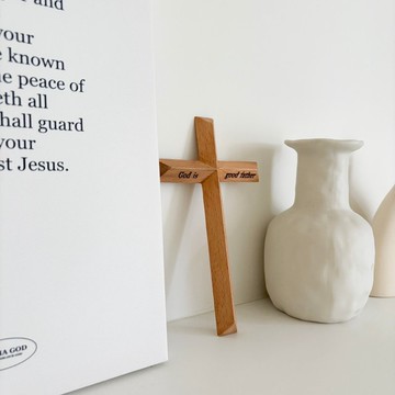 JIN CHA GOD-實木刻字十字架 God is  good father 原木色