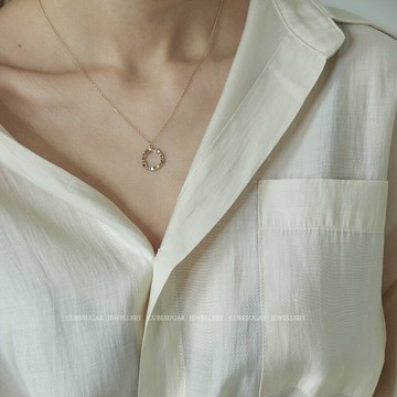 方糖家 S925純銀時髦圓片鎖骨鏈 ins風鏤空捶打圓形復古吊墜項鏈1入