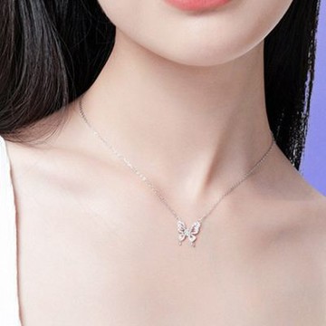 MoonDy 莫桑石 ins風 項鍊女 高級感 蝴蝶項鍊 吊墜 輕奢 韓國飾品 鎖骨鏈 小