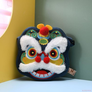 闆娘推薦🌈國風醒獅毛絨斜挎包布藝兒童獅頭斜跨包新年漢服包拜年紅包零錢包