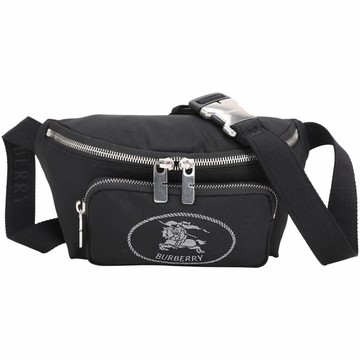 BURBERRY 巴寶莉 Orkney 戰馬騎士字母反光砂印花帆布胸肩背/腰包(黑色)