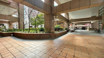 ✨{皇城園邸}中央公園✨輕屋齡✨4房+平車｜台中市西屯區皇城街