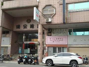 高雄左營區漢神商圈文康路優質店住｜高雄市左營區文康路