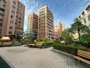 屋主誠意出售 總建43.8大道新城3房+平面車位｜台南市北區旭日街