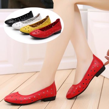 夏季鏤空女皮鞋平底中老年女鞋洞洞鞋老人鞋平跟涼鞋軟底媽媽涼鞋