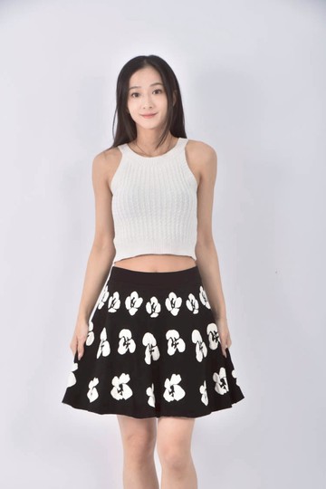 (M) so nice棉質花紋黑色短裙