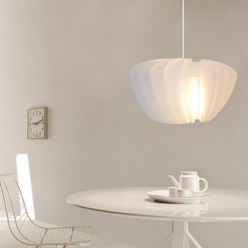 【優選百貨】現代簡約吊燈北歐創意松果燈罩書房餐廳臥室燈具網紅輕奢藝術燈飾