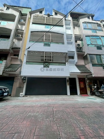 九如整新面寬車庫透天(J1)寬敞明亮設計｜屏東縣九如鄉王厝路