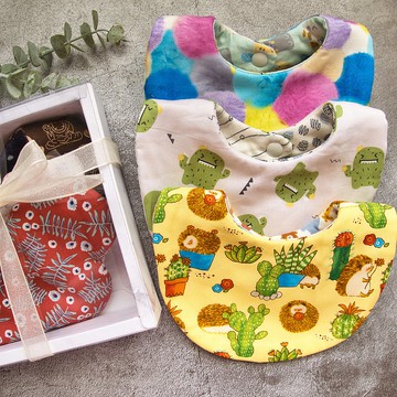 隨機圍兜禮盒 滿月禮 彌月禮 交換禮物 口水巾 圍兜 脖圍