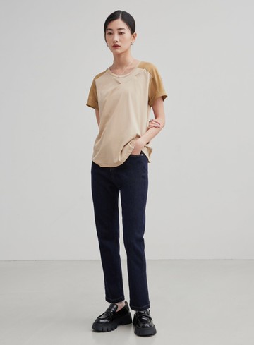 刺繡異材質打摺短袖上衣