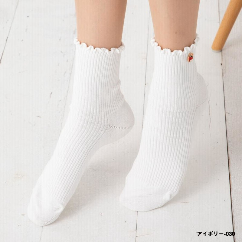 Point Me いちご チャーム付き メローリブ クルーソックス 白 黒 全4色 