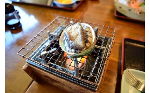 三陸産 活アワビ 約1kg (6～10個) 魚貝 鮮度抜群 鮑 おせち用にどうぞ