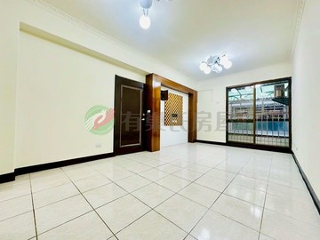 交流道旁電梯三房車｜桃園市龍潭區健行路