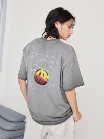 潮流趣味笑臉背圖短T
