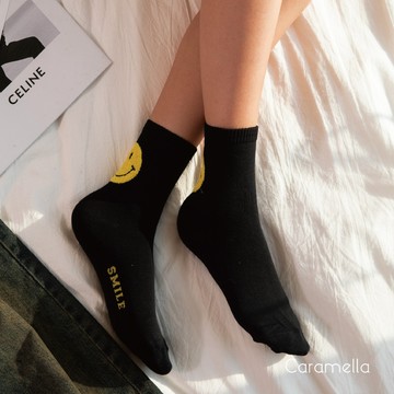 【Caramella】微笑襪 中筒襪 笑臉襪 可愛襪子 女生襪子 韓國襪子 韓國長襪 SOCKS 襪子 微笑襪子 棉襪
