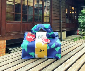 彩繪新年 - 2026 精品咖啡濾掛式春節禮盒20入 - 彩繪手拎包