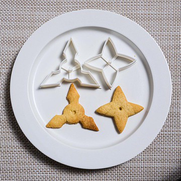 手裡劍（曲奇刀/曲奇刀）