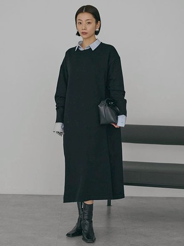 防靜電-素面側開衩寬鬆圓領針織洋裝(0H000853200) - AMERICAN HOLIC
