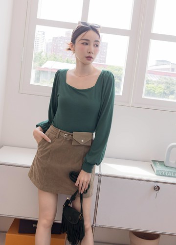 純色方領軟棉上衣