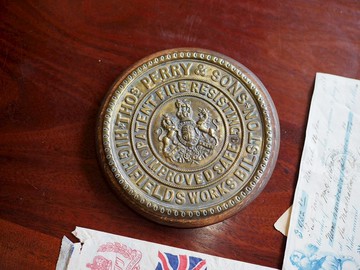 英國 Perry & Sons 耐火保險公司黃銅展示牌