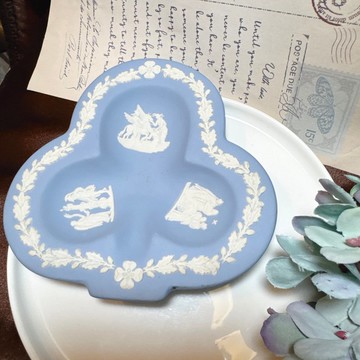 【西洋古董飾品】Wedgwood 英國皇室 神話百年玉石陶瓷 花型盤