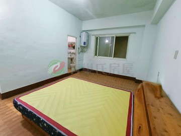 我就在逢甲商圈裡的收租套房｜台中市西屯區文華路