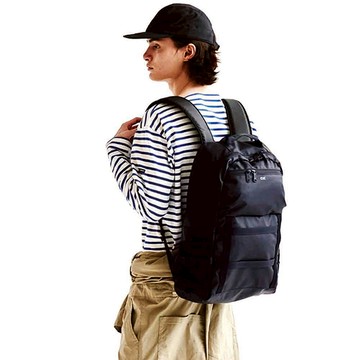 CIE｜日本防潑水輕量尼龍多夾層收納後背/電腦包