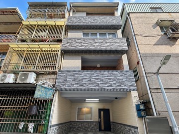 近輕軌凱旋武昌站·親子遊樂園衛武營·翻新邊間透天｜高雄市苓雅區武信街